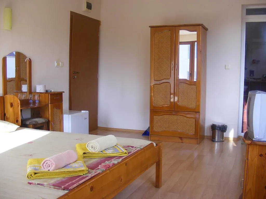 Guest House 